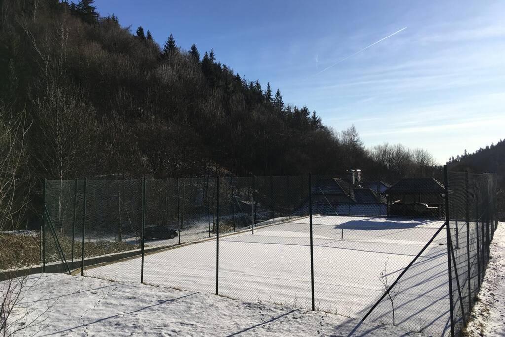 Villa Vykmanov Medenec Esterno foto